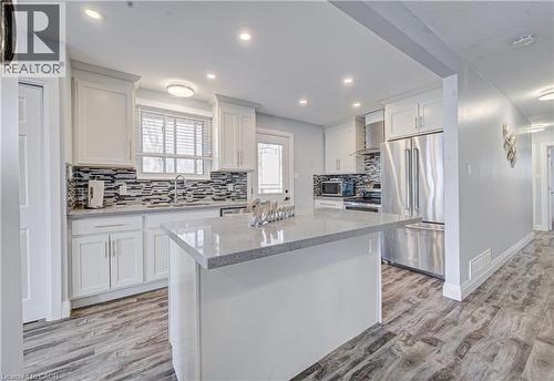 141 Mooregate Crescent, Kitchener, ON - Indoor Photo Showing Kitchen With Stainless Steel Kitchen With Double Sink With Upgraded Kitchen