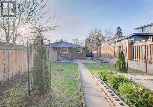 141 Mooregate Crescent, Kitchener, ON - Outdoor