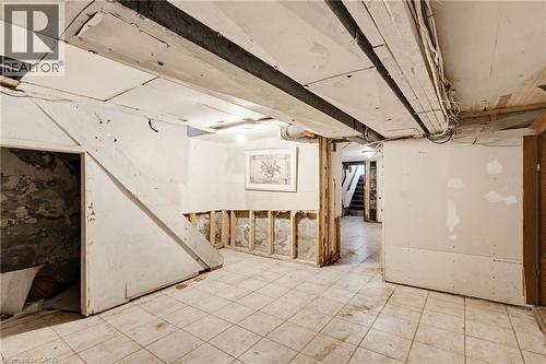 249 Wentworth Street N, Hamilton, ON - Indoor