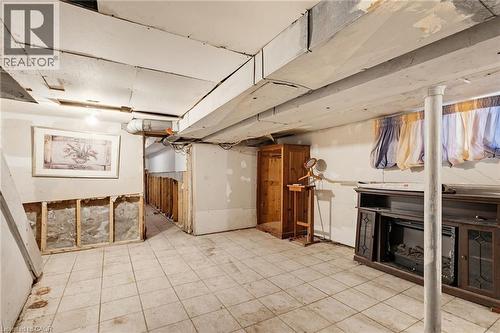 249 Wentworth Street N, Hamilton, ON - Indoor