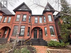 49 OLIVE AVENUE Toronto, ON M6G 1T7