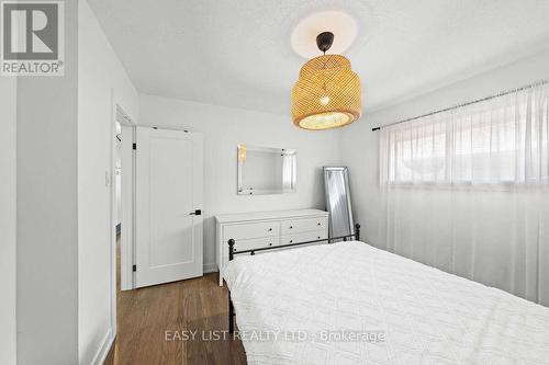 756 Dickens Avenue, Ottawa, ON - Indoor Photo Showing Bedroom