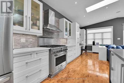Apt 1 - Main floor - Kitchen - 212 Flora Street, Ottawa, ON - Indoor Photo Showing Kitchen With Upgraded Kitchen