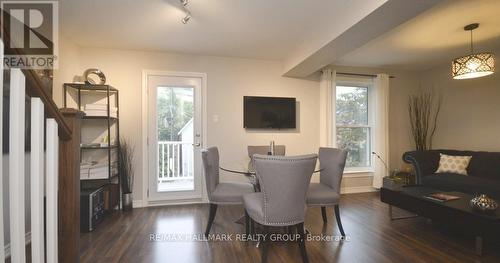Apt 2 - 2nd level / Dining Room - 212 Flora Street, Ottawa, ON - Indoor