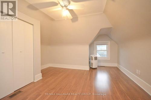 Apt 2 - 3rd level / Bedroom 2 - 212 Flora Street, Ottawa, ON - Indoor Photo Showing Other Room