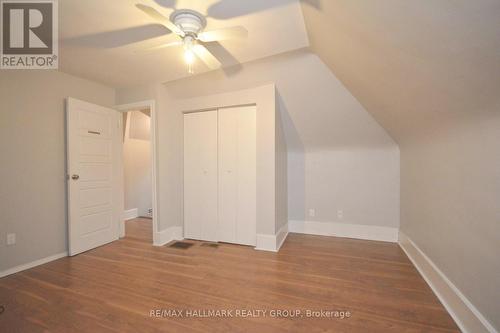 Apt 2 - 3rd level / Bedroom 3 - 212 Flora Street, Ottawa, ON - Indoor Photo Showing Other Room