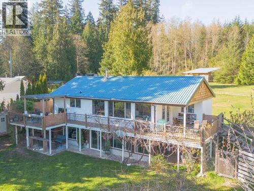 1819 Roberts Road, Powell River, BC - Outdoor With Deck Patio Veranda
