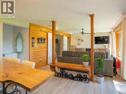 1819 Roberts Road, Powell River, BC - Indoor