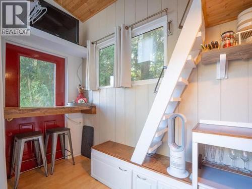 1819 Roberts Road, Powell River, BC - Indoor