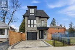 10A BENSON AVENUE Mississauga, ON L5H 2P2