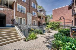 TH22 - 232 ST GEORGE STREET N Toronto, ON M5R 2N5