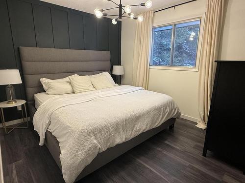 2031 Murphy Ave, Thunder Bay, ON - Indoor Photo Showing Bedroom