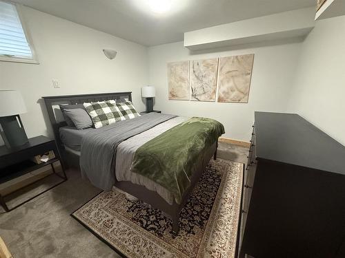 2031 Murphy Ave, Thunder Bay, ON - Indoor Photo Showing Bedroom