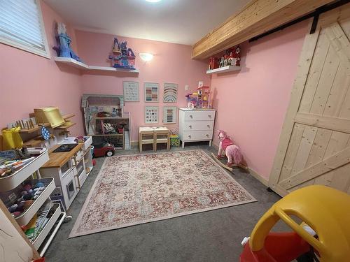 2031 Murphy Ave, Thunder Bay, ON - Indoor