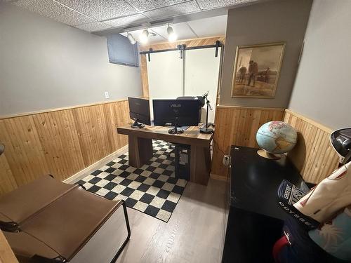 2031 Murphy Ave, Thunder Bay, ON - Indoor