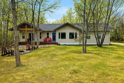50 Awanipark Dr, Pinawa, MB 