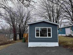 449 Glen Rise Drive Beaver Bank, NS B4E 2M4
