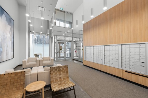 Hall d'entrée/Vestibule - 1707-60 Rue De L'Éclipse, Brossard, QC - Indoor Photo Showing Other Room