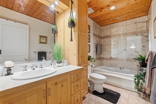 Bathroom - 215-778 Rue Principale, Saint-Sauveur, QC - Indoor Photo Showing Bathroom