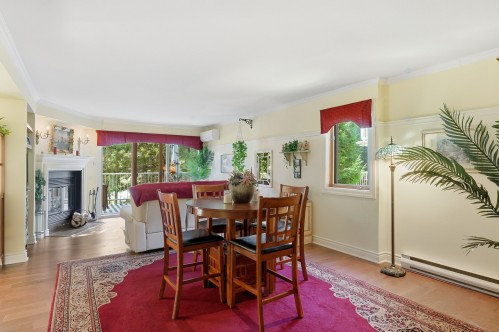 Dining Room - 215-778 Rue Principale, Saint-Sauveur, QC - Indoor Photo Showing Dining Room