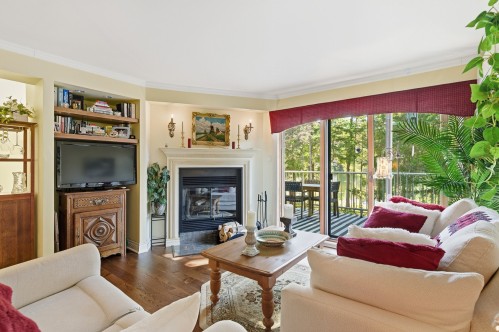 Living Room - 215-778 Rue Principale, Saint-Sauveur, QC - Indoor Photo Showing Living Room With Fireplace