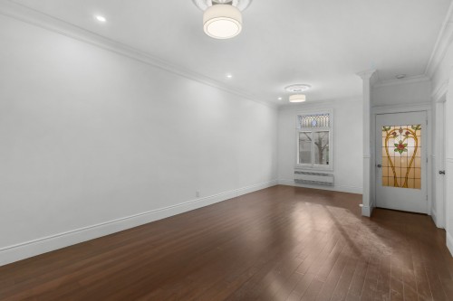 Living Room - 1889 Rue Des Carrières, Montréal (Rosemont/La Petite-Patrie), QC - Indoor Photo Showing Other Room