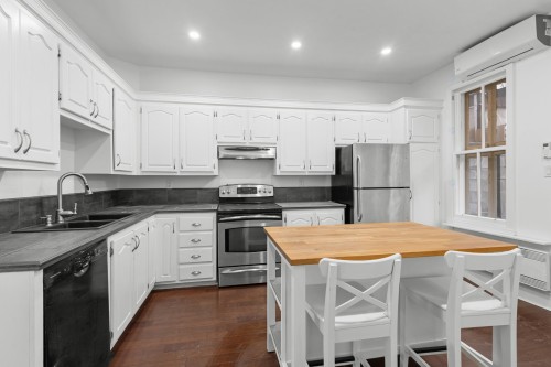 Kitchen - 1889 Rue Des Carrières, Montréal (Rosemont/La Petite-Patrie), QC - Indoor Photo Showing Kitchen With Double Sink