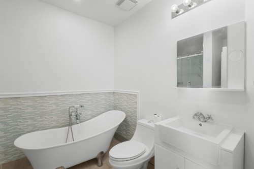 Bathroom - 1889 Rue Des Carrières, Montréal (Rosemont/La Petite-Patrie), QC - Indoor Photo Showing Bathroom