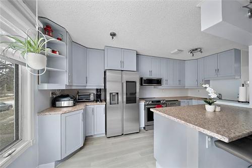 400 Deschambault St, Winnipeg, MB 
