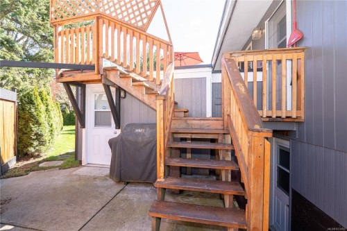 1804 Richardson St, Victoria, BC - Outdoor With Exterior