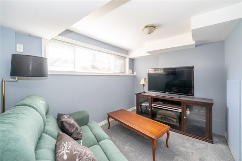1804 Richardson St, Victoria, BC - Indoor
