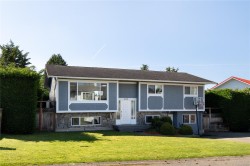 4119 Cabot Pl Saanich, BC V8N 4V9