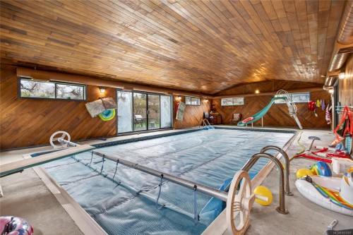 360 Back Rd, Courtenay, BC 