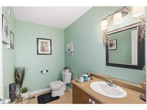 25 Westbrook Lane, Fredericton, NB 