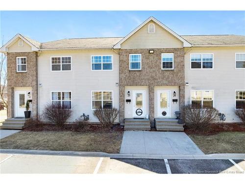 25 Westbrook Lane, Fredericton, NB 