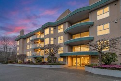 309-3009 Brittany Dr Langford, BC V9B 5P8