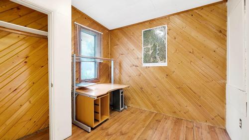 3782 River Drive, Blue River, BC - Indoor Photo Showing Other Room
