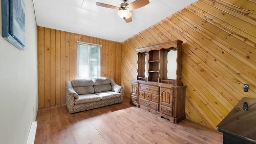 3782 River Drive, Blue River, BC - Indoor