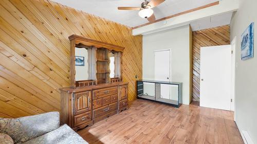 3782 River Drive, Blue River, BC - Indoor