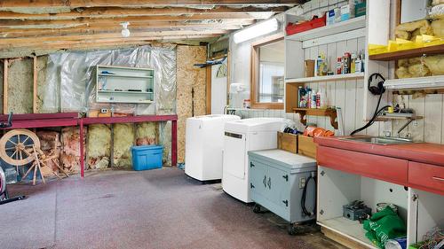 3782 River Drive, Blue River, BC - Indoor Photo Showing Laundry Room