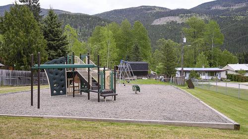 3782 River Drive, Blue River, BC - Outdoor