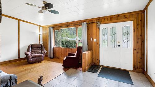 3782 River Drive, Blue River, BC - Indoor Photo Showing Other Room