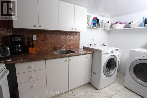 3162 Pearwood Place, Mississauga, ON 