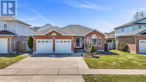 6 GIBBS CRESCENT  Guelph (Clairfields/Hanlon Business Park), ON N1G 5B6