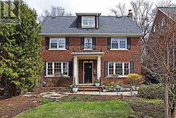 85 WEYBOURNE CRESCENT Toronto, ON M4N 2R6