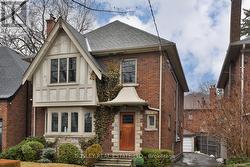 268 GLENGROVE AVENUE W Toronto, ON M5N 1W2