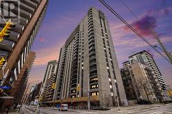 2209 - 470 LAURIER AVENUE W  Ottawa, ON K1R 7W9