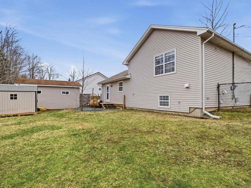 37 White Road, Enfield, NS 