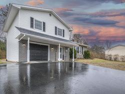 882 Shawn Drive Kingston, NS B0P 1R0