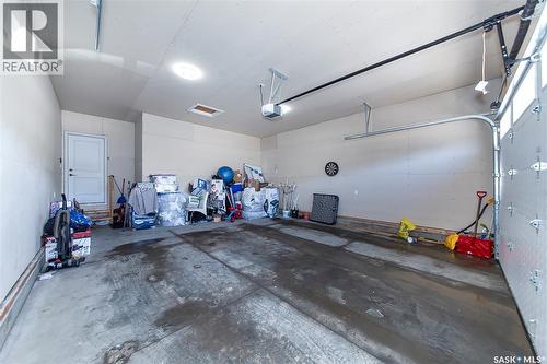 123 Mcarthur Lane, Saskatoon, SK - Indoor Photo Showing Garage